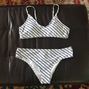 Cupshe grey and white stripped bikini